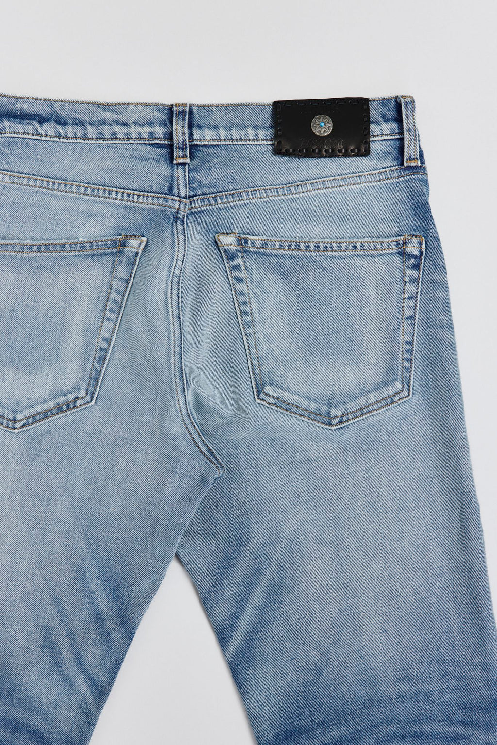 AM1400ARI ARIZONA RELAXED STRAIGHT JEANS
