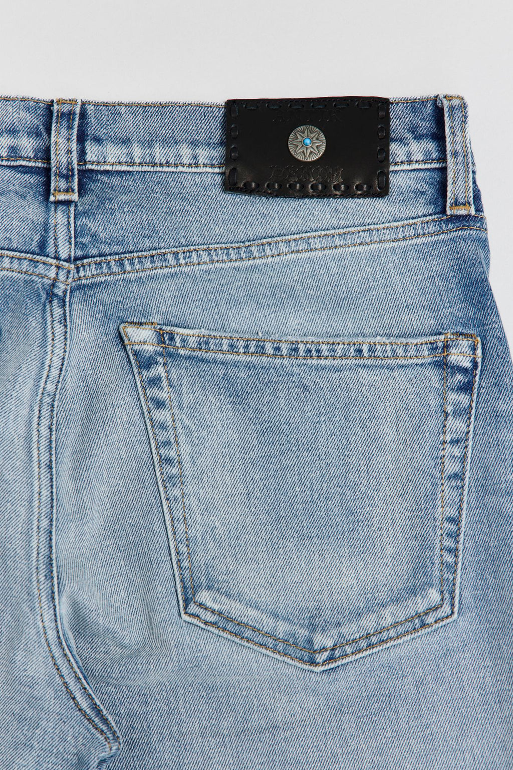 AM1400ARI ARIZONA RELAXED STRAIGHT JEANS