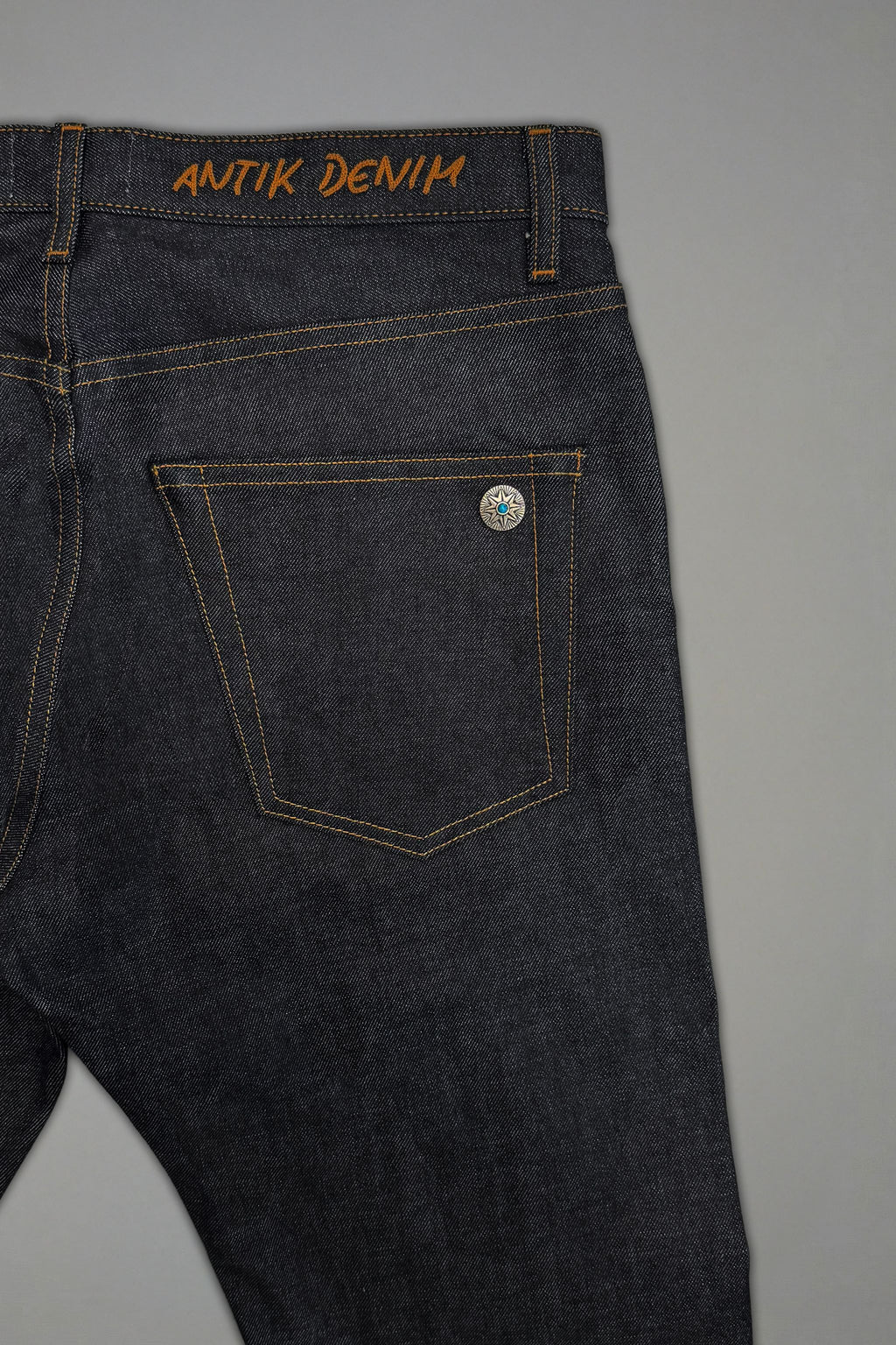 AM1004 RAW SLIM STRAIGHT JEANS