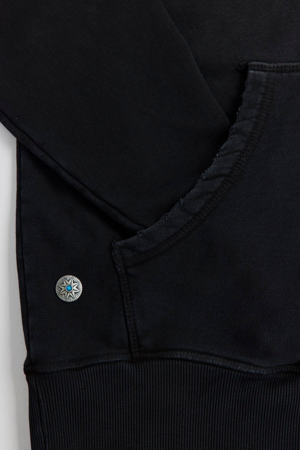 AM9800 BLACK HOODIE