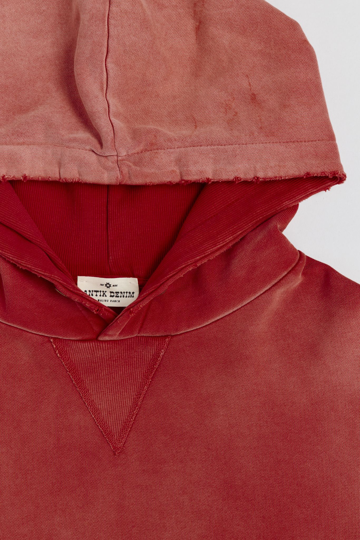 AM8500 RED HOODIE