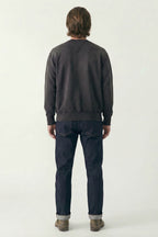 AM8700 BLACK CREWNECK SWEATER