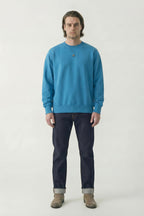 AM8700 TURQUOISE CREWNECK SWEATER