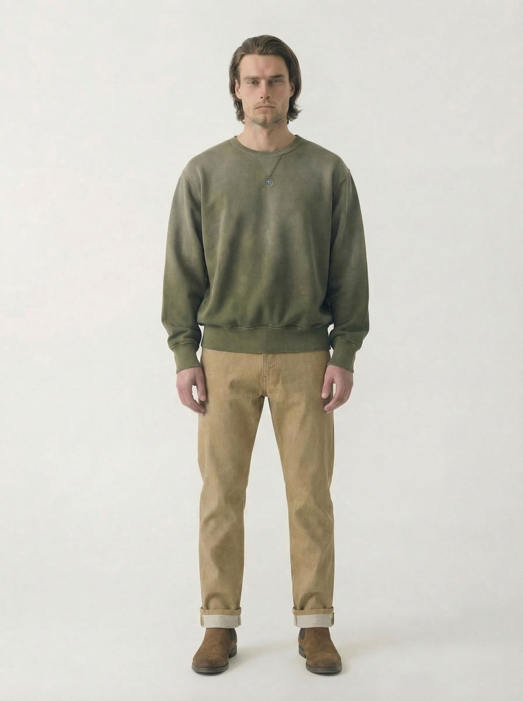 AM8700 OLIVE CREWNECK SWEATER