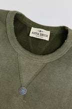 AM8700 OLIVE CREWNECK SWEATER