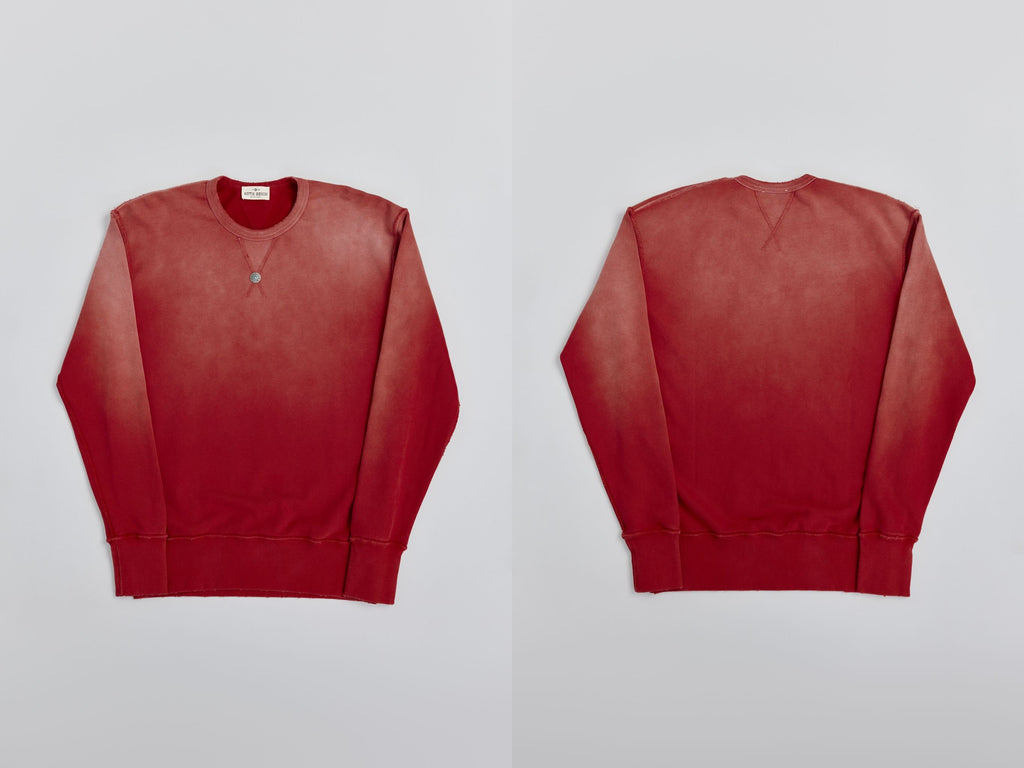 AM8700 RED CREWNECK SWEATER