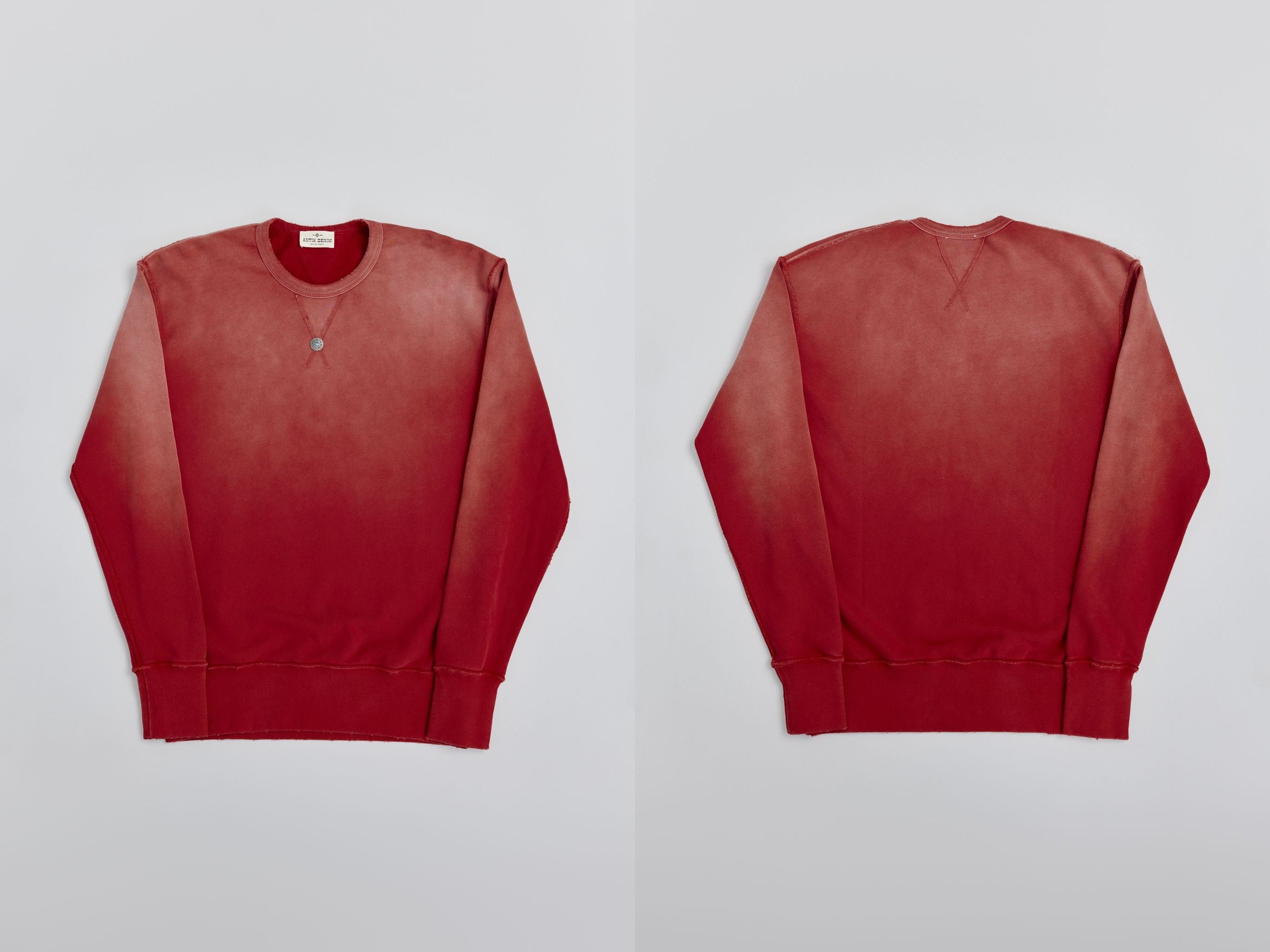 AM8700 RED CREWNECK SWEATER