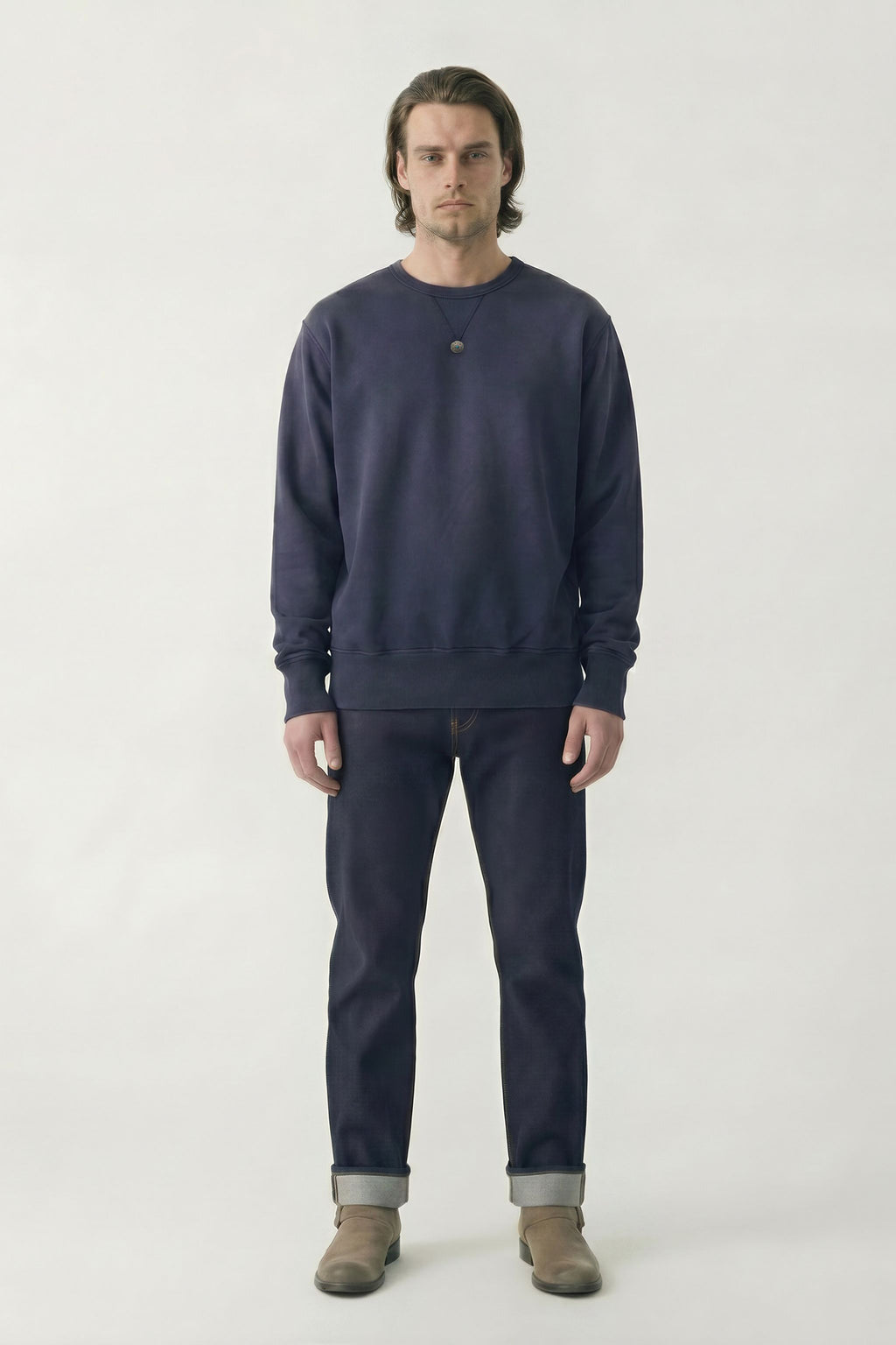 AM8700 NAVY CREWNECK SWEATER