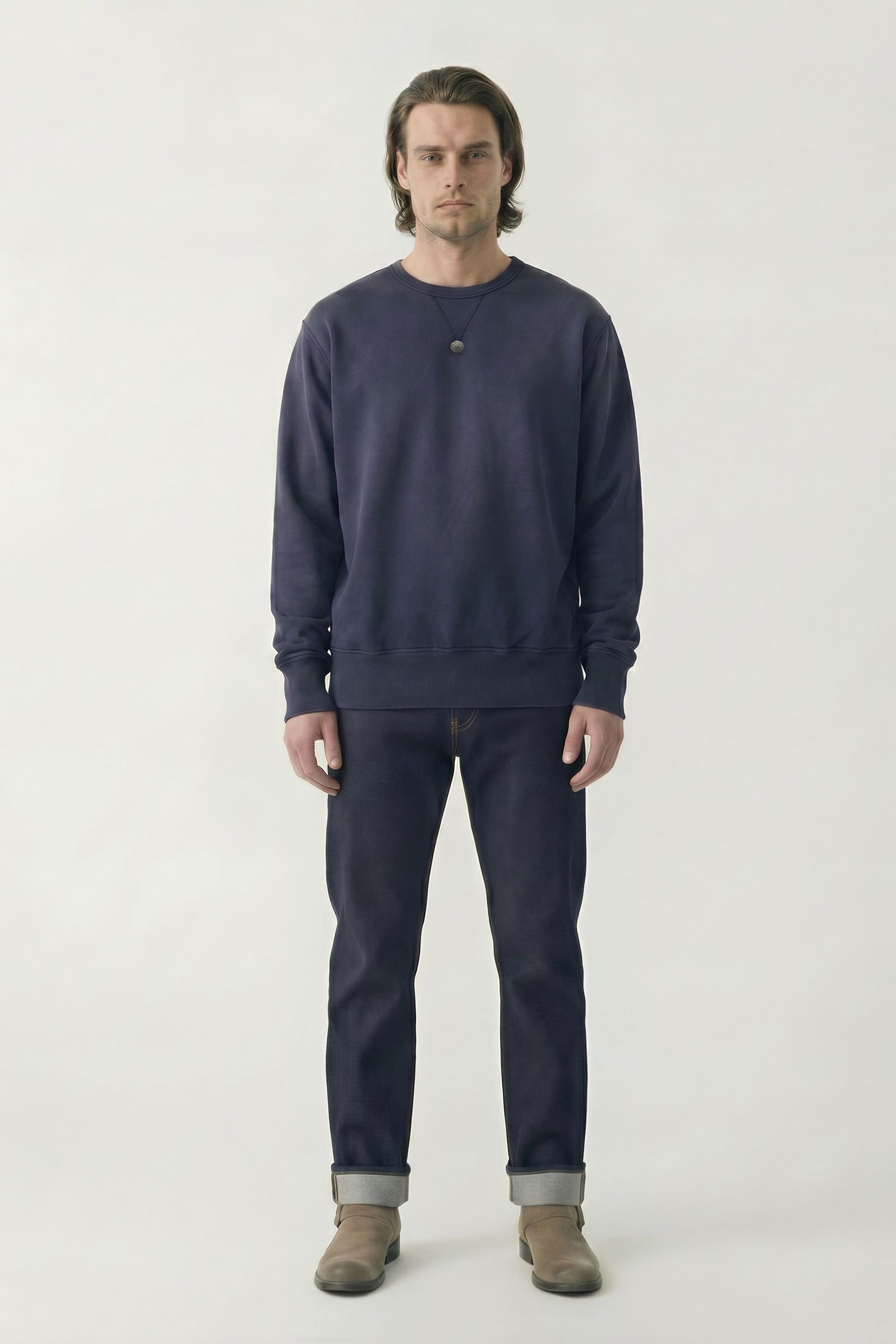 AM8700 NAVY CREWNECK SWEATER