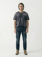 AM1001 HERITAGE SLIM STRAIGHT JEANS