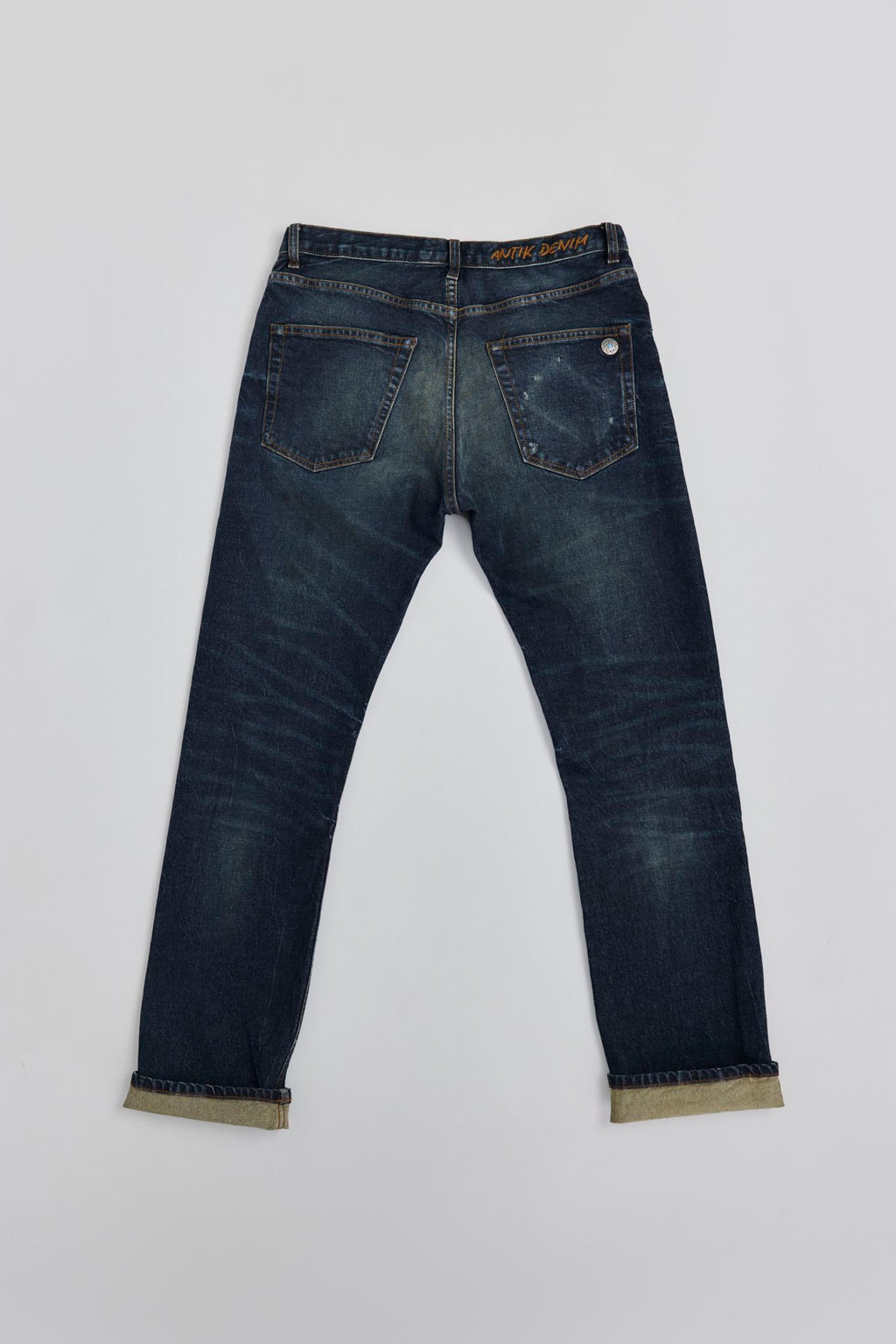 AM1001 HERITAGE SLIM STRAIGHT JEANS