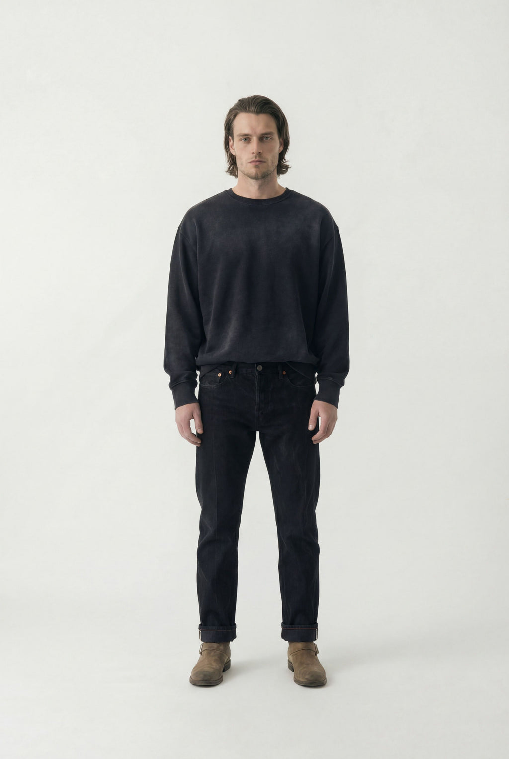 AM1002 LEGENDARY SLIM STRAIGHT JEANS