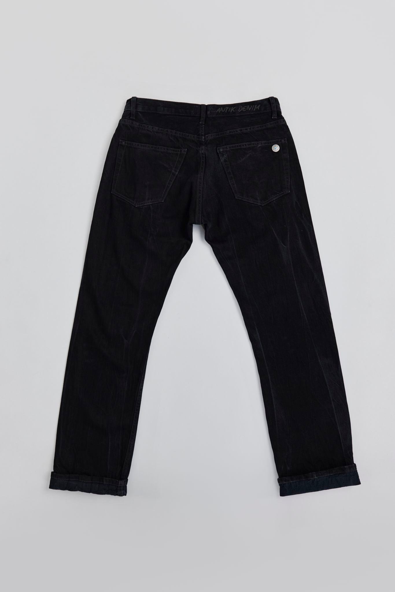 AM1002 LEGENDARY SLIM STRAIGHT JEANS
