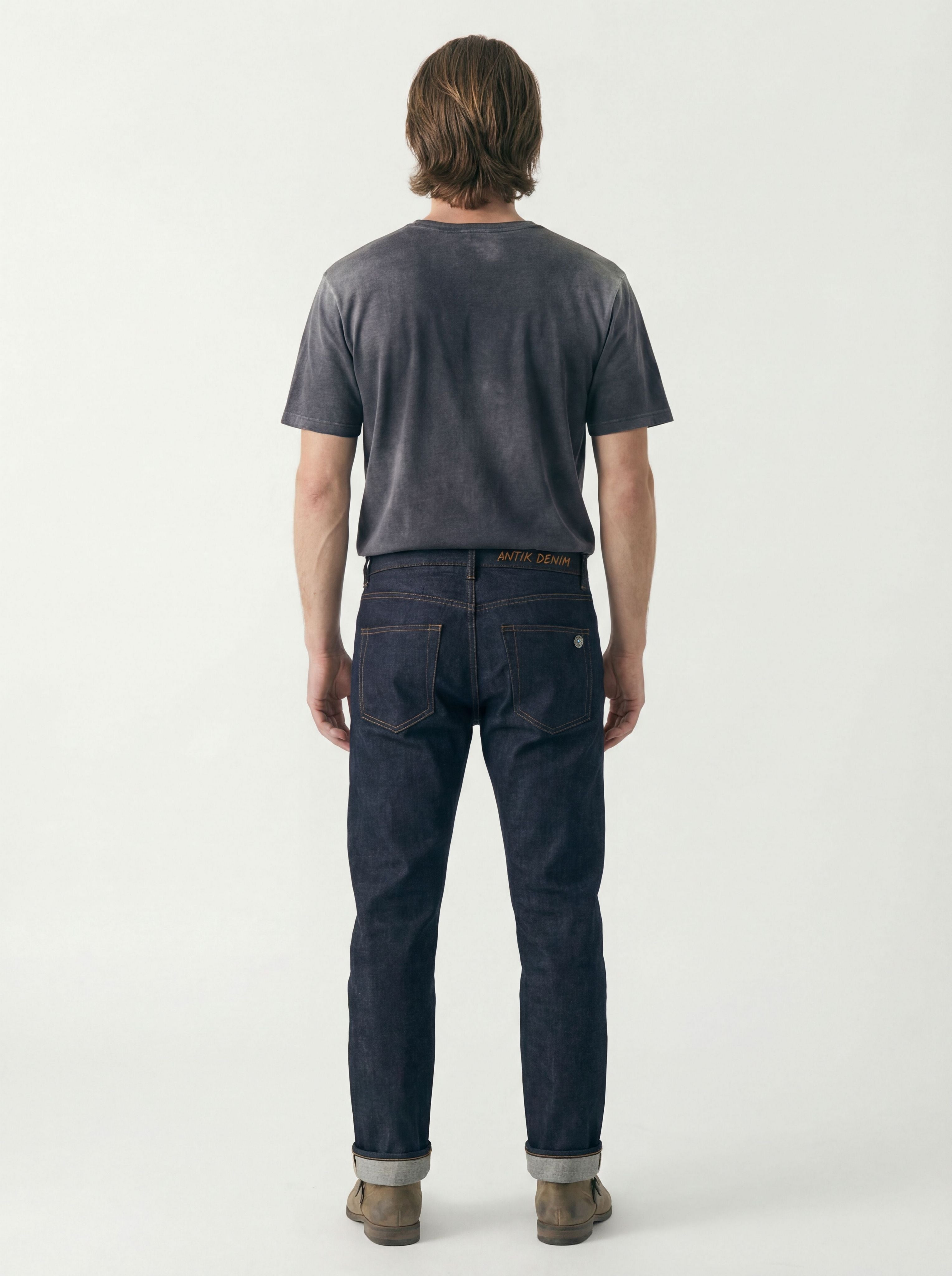 AM1004 LOYALTY SLIM STRAIGHT JEANS