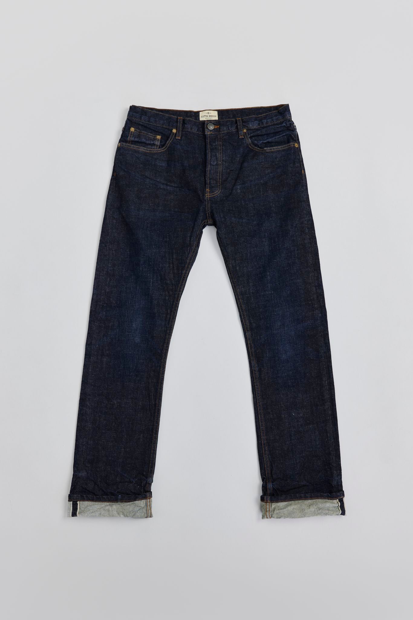AM1004 LOYALTY SLIM STRAIGHT JEANS