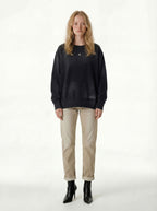AM8700W BLACK CREWNECK SWEATER