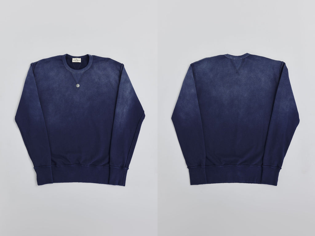 AM8700W NAVY CREWNECK SWEATER