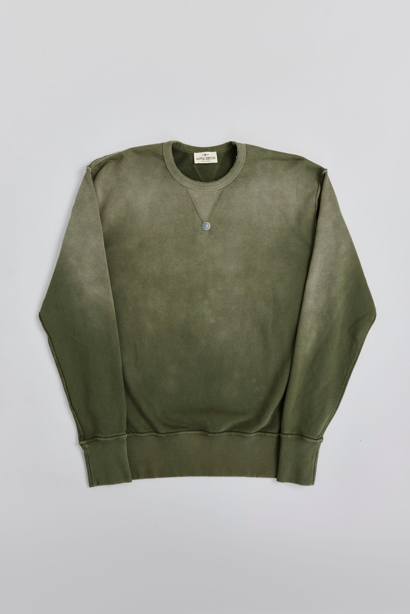 AM8700W OLIVE CREW NECK SWEATER