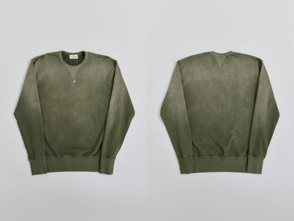AM8700W OLIVE CREWNECK SWEATER