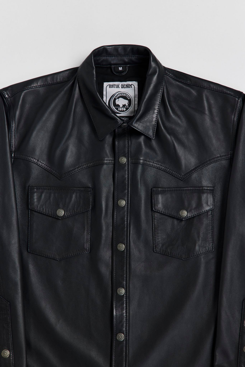AM6006W BLACK SHIRT