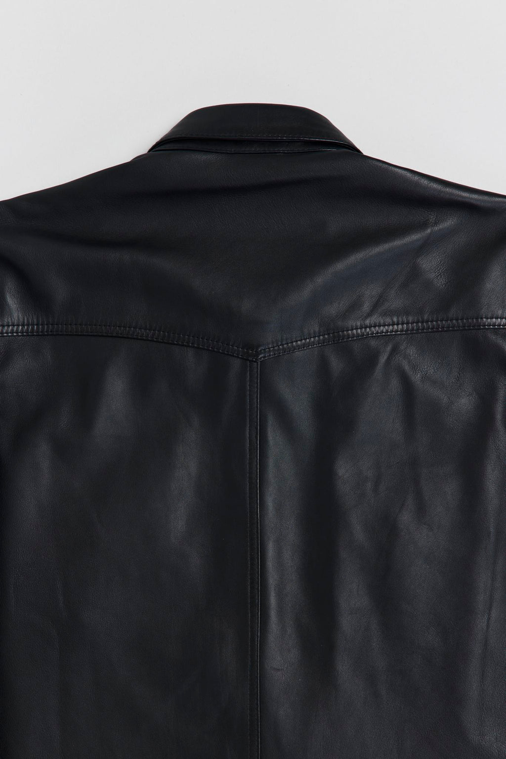 AM6006W BLACK SHIRT