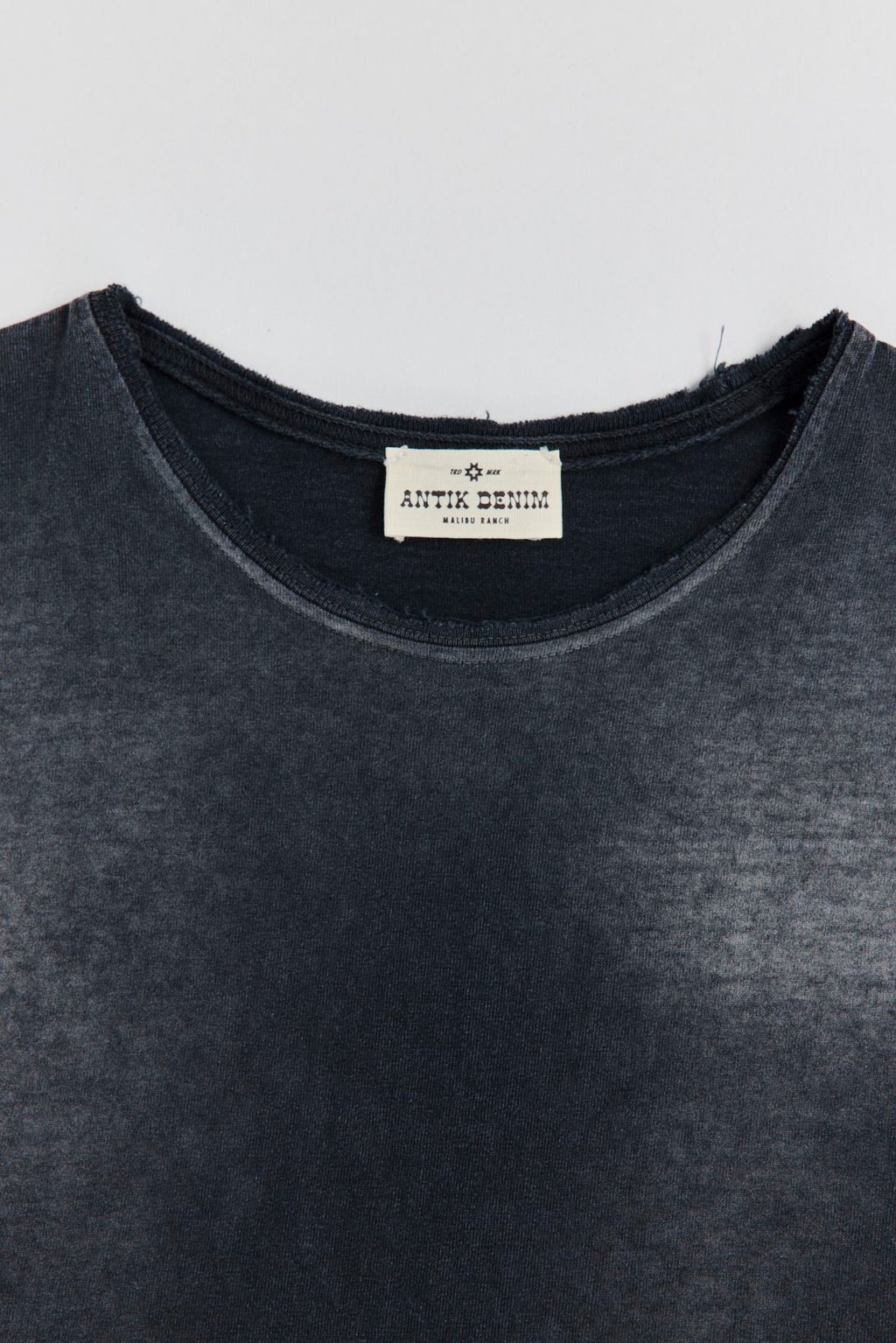 AM9100W BLACK T-SHIRT