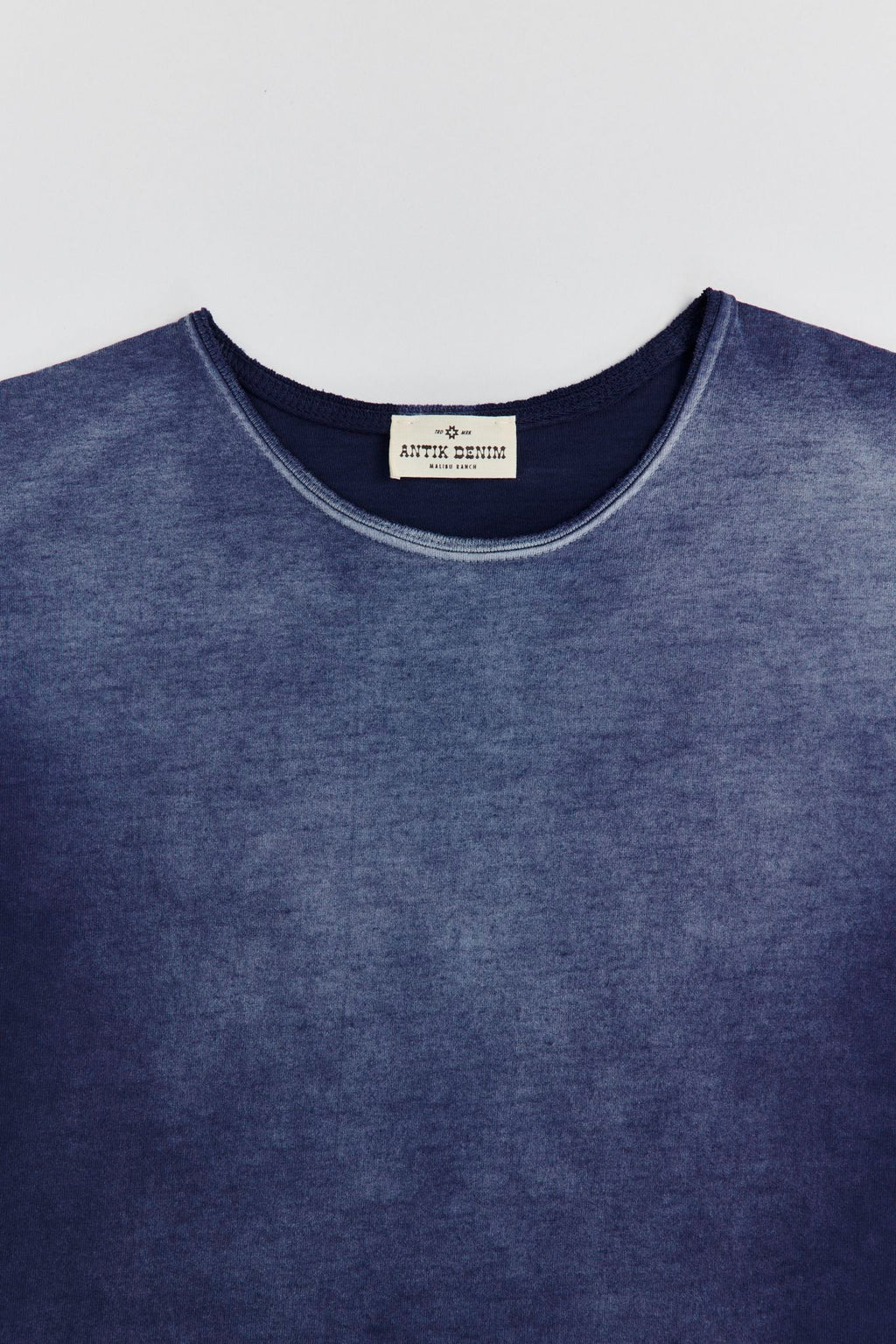 AM9100W NAVY T-SHIRT