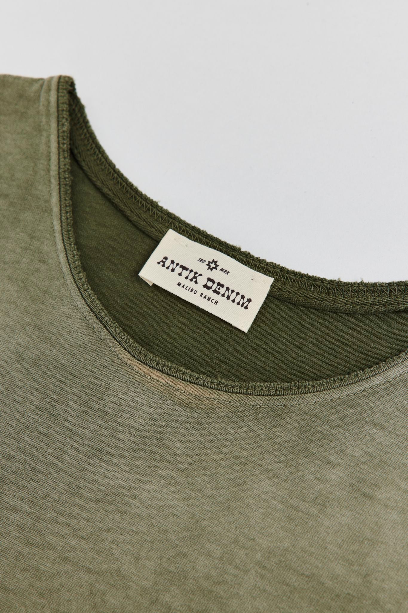 AM9100W OLIVE T-SHIRT