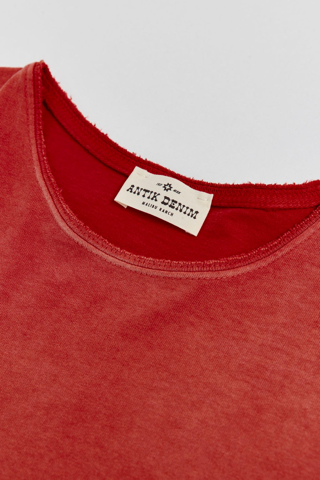 AM9100W RED T-SHIRT
