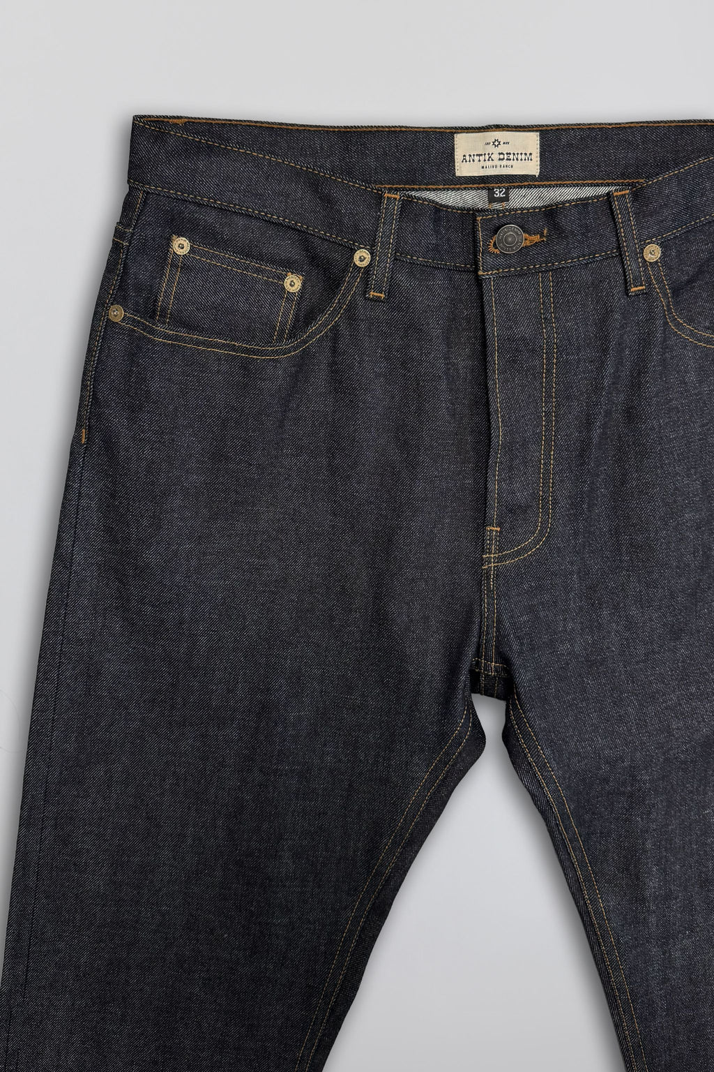 AM1004W RAW SLIM STRAIGHT JEANS
