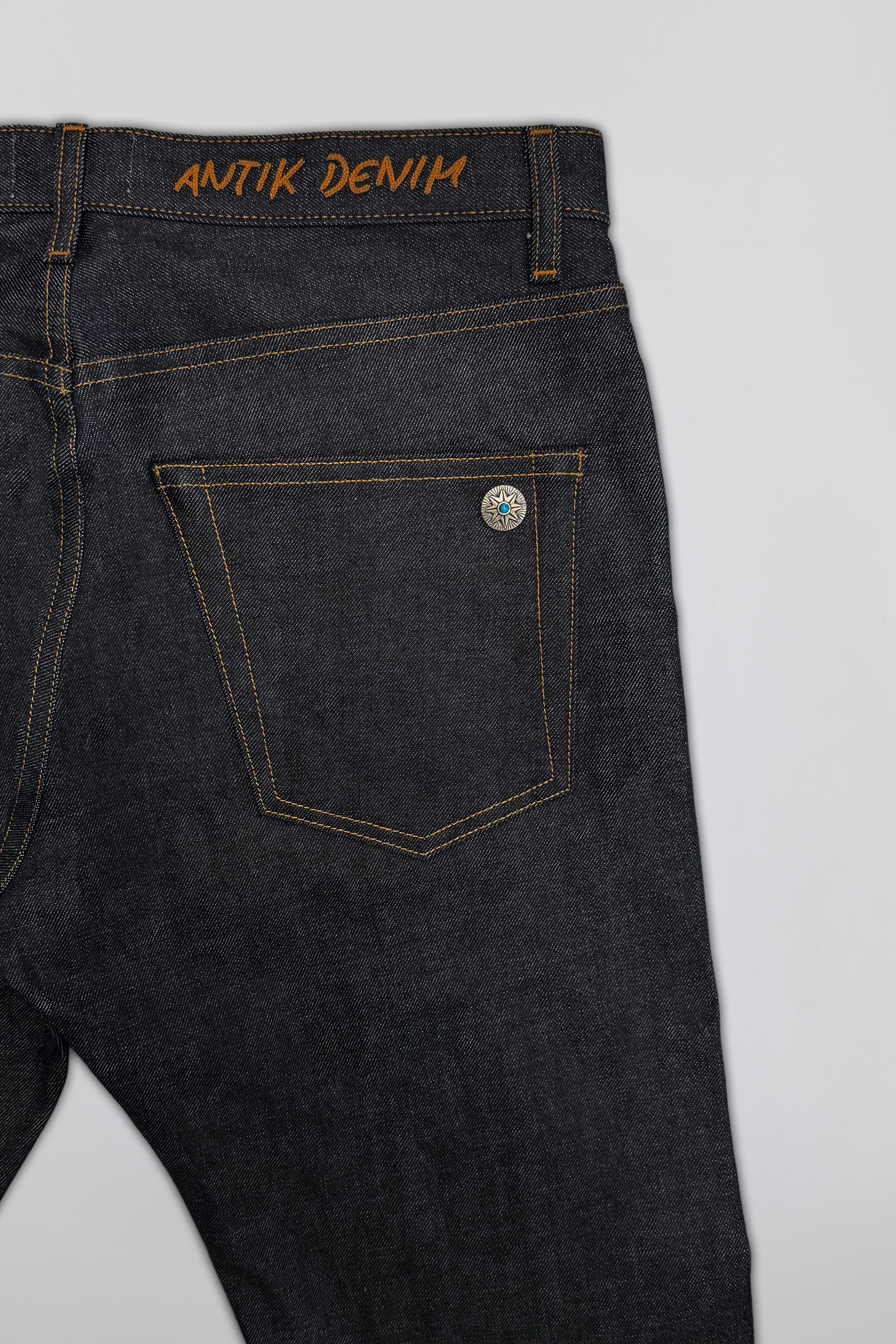 AM1004W RAW SLIM STRAIGHT JEANS