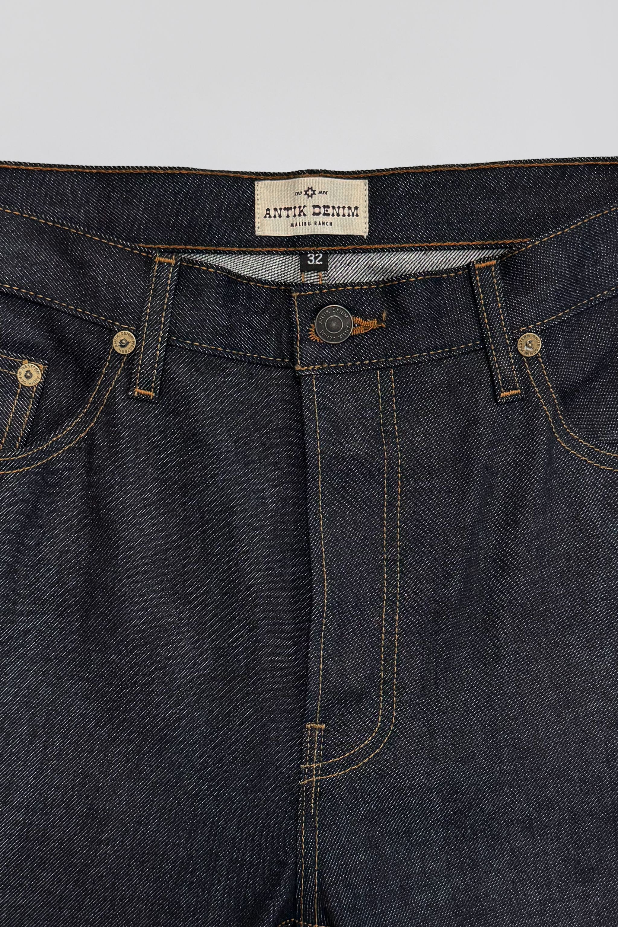 AM1004W RAW SLIM STRAIGHT JEANS