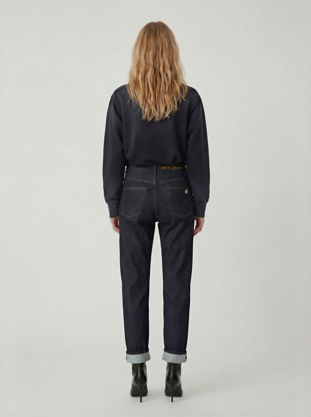 AM1001W RAW SLIM STRAIGHT JEANS