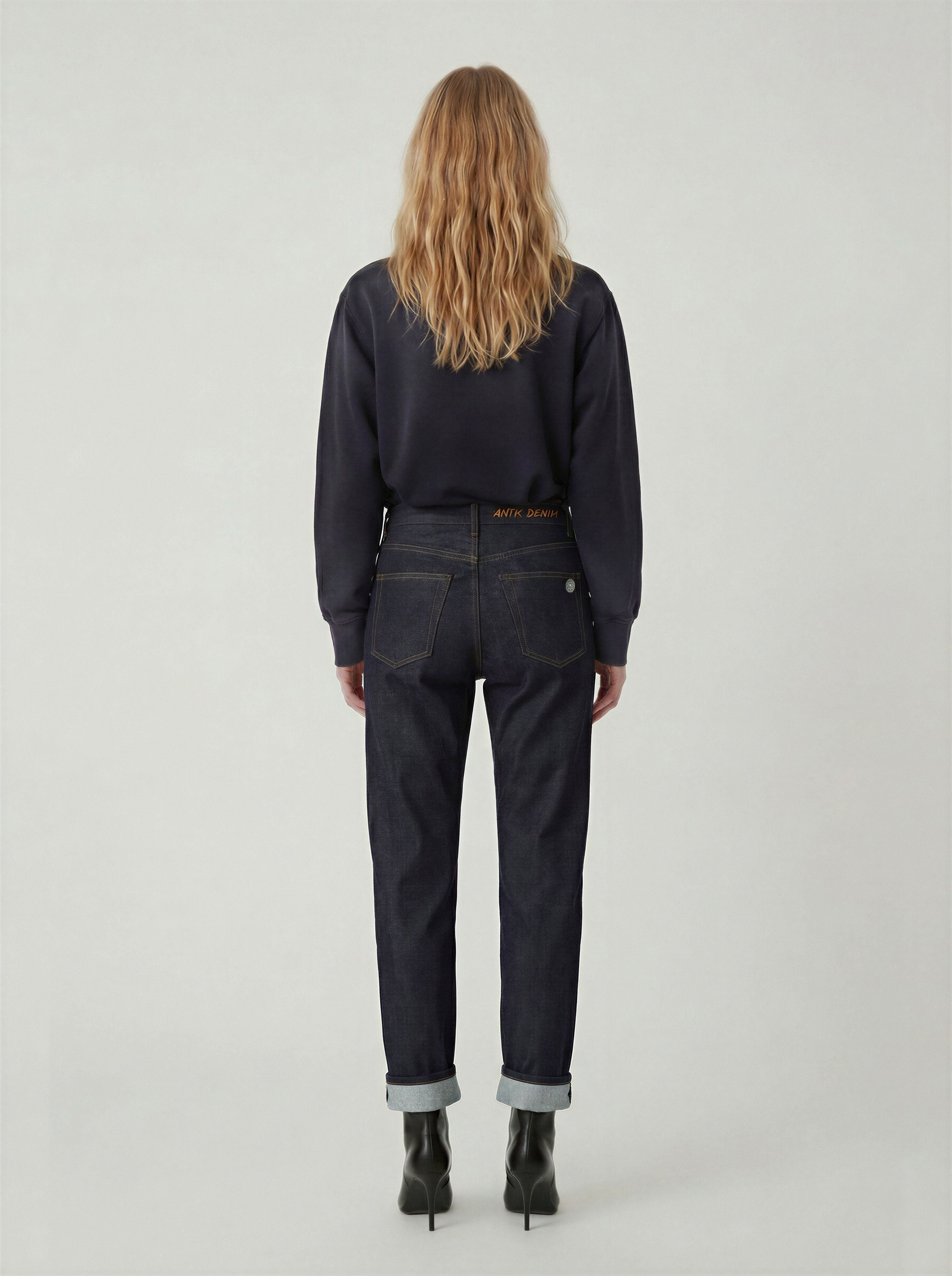 AM1001W RAW SLIM STRAIGHT JEANS