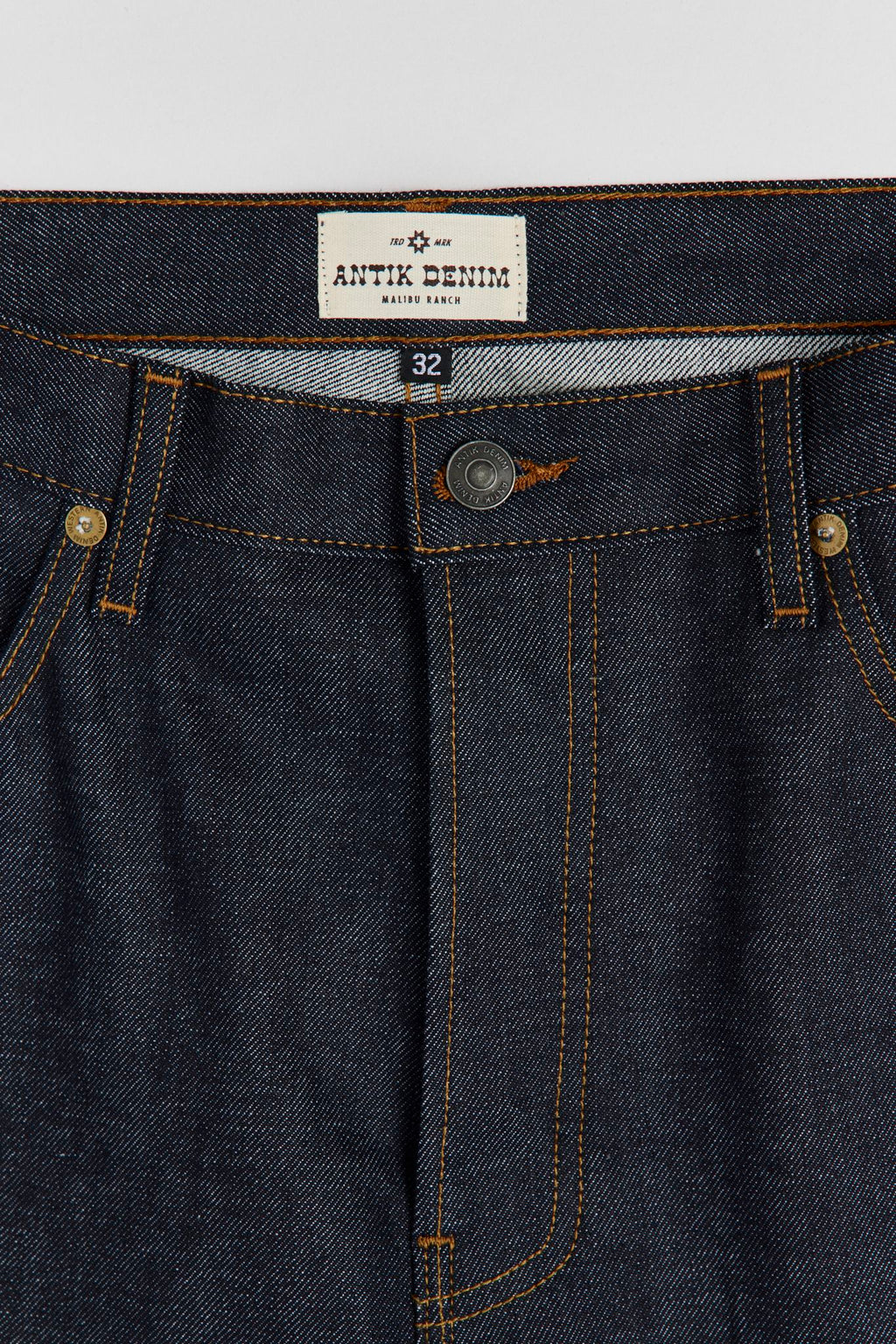 AM1001W RAW SLIM STRAIGHT JEANS