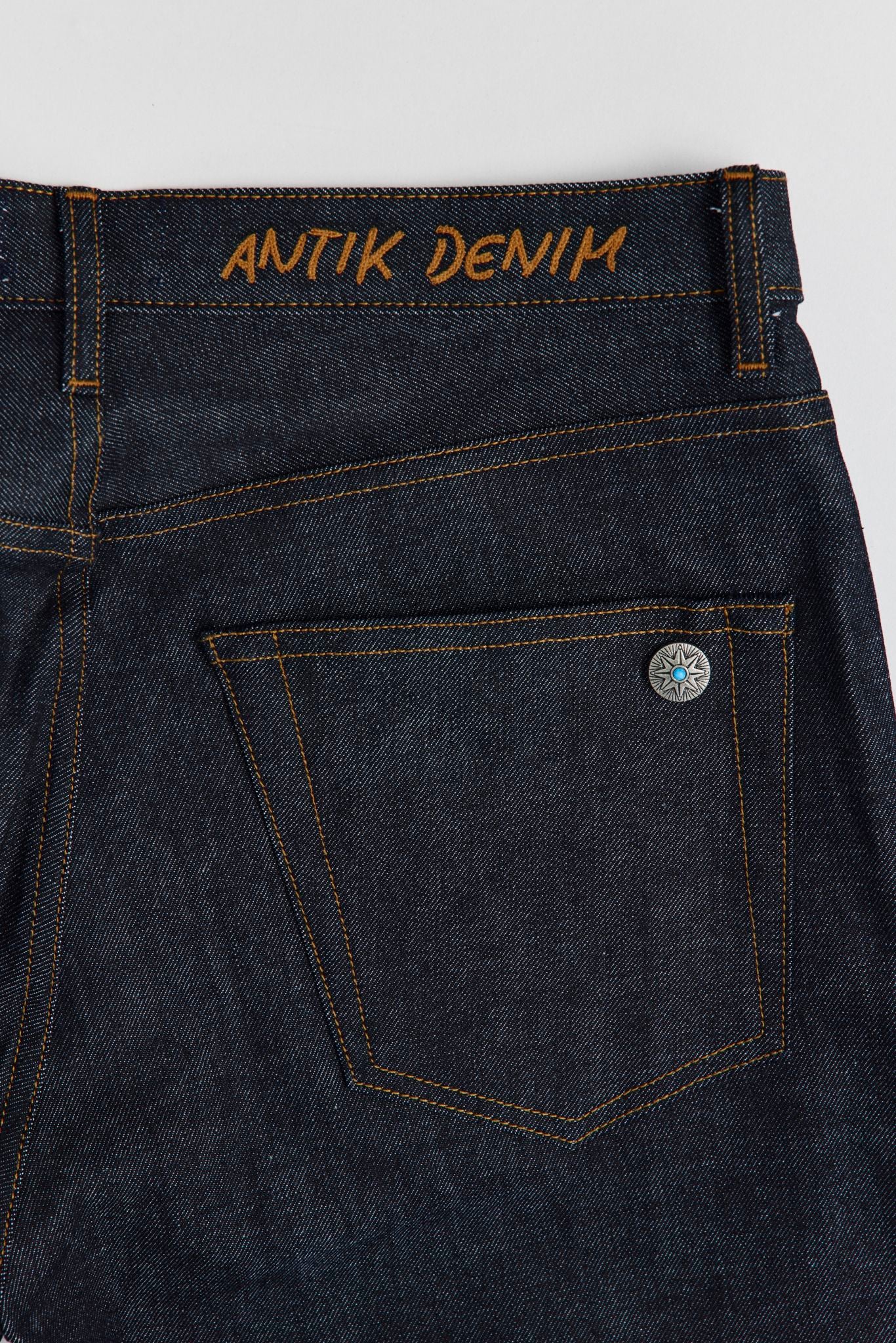 AM1001W RAW SLIM STRAIGHT JEANS