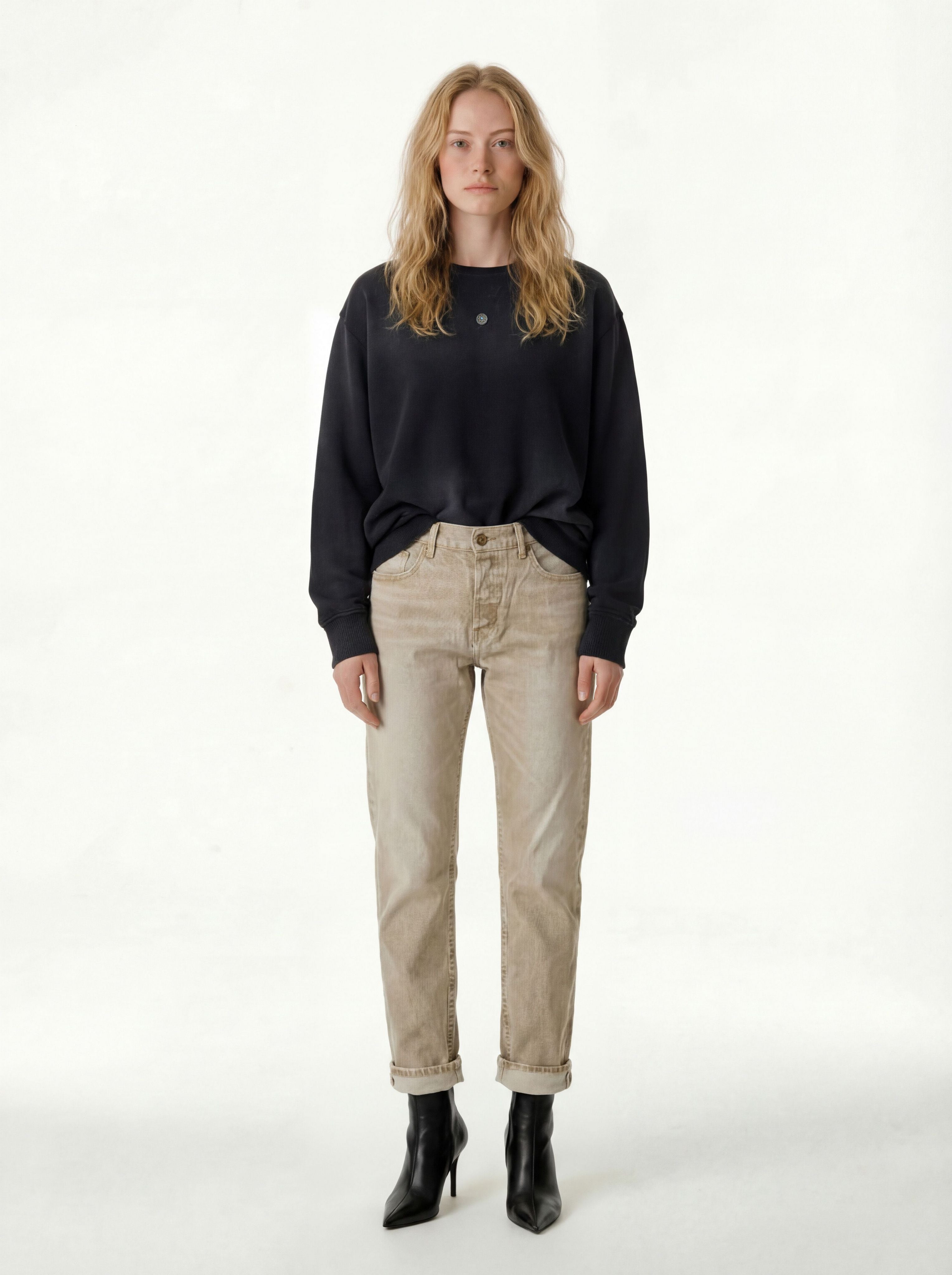 AM1003W VINTAGE SLIM STRAIGHT JEANS