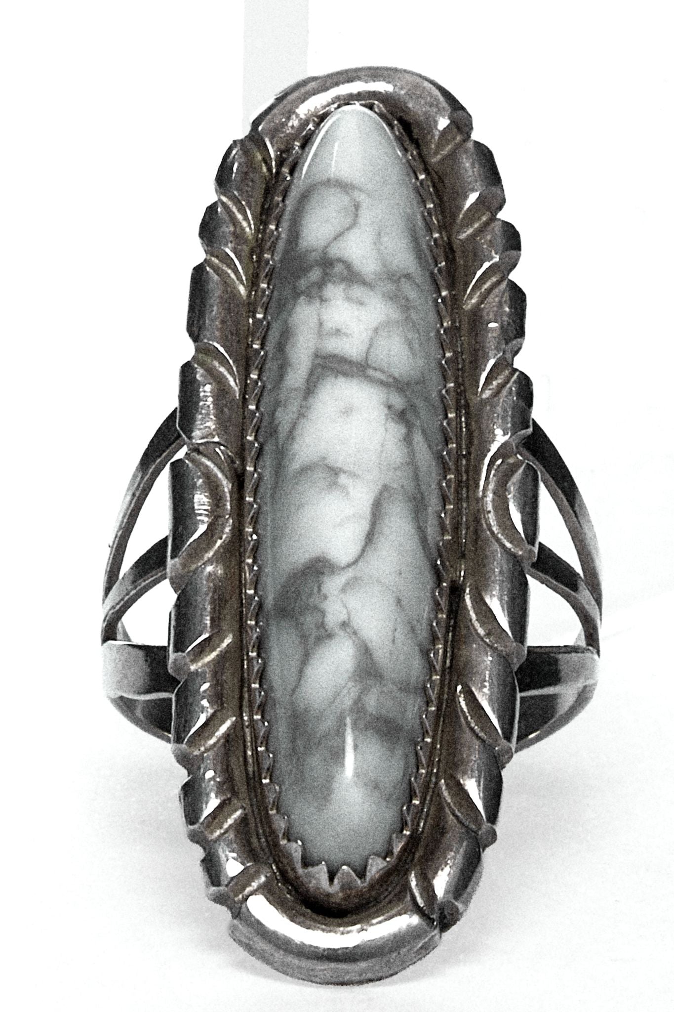 NA30002 RING RINGS