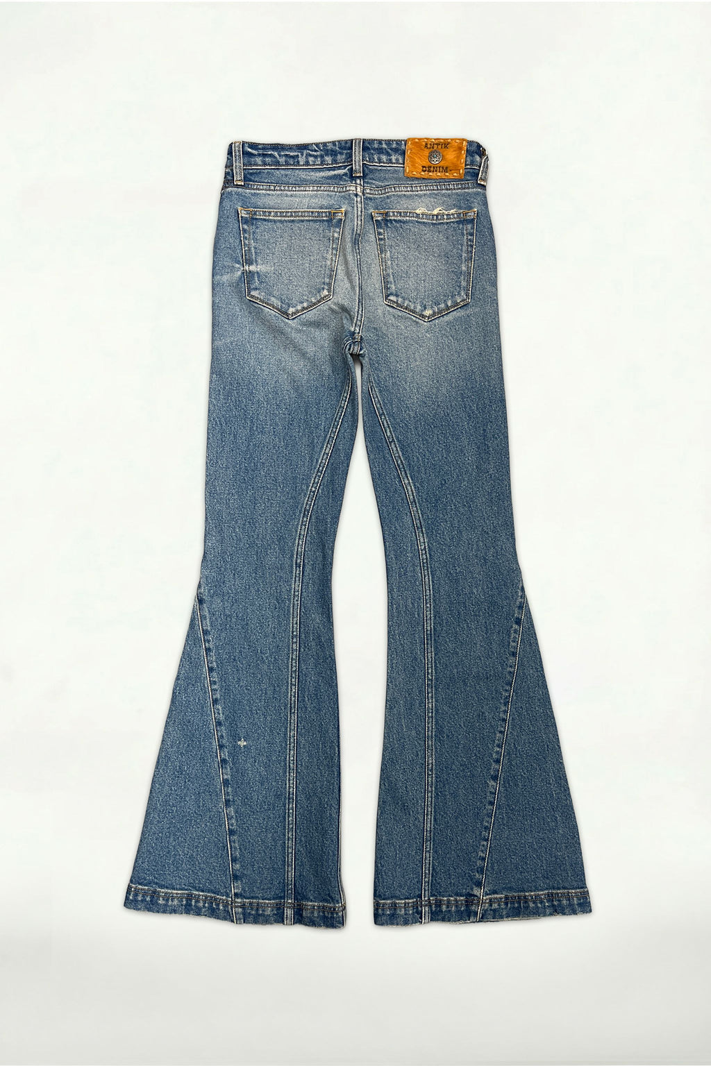 AW1900 MCKINNEY SUPER FLARE JEANS