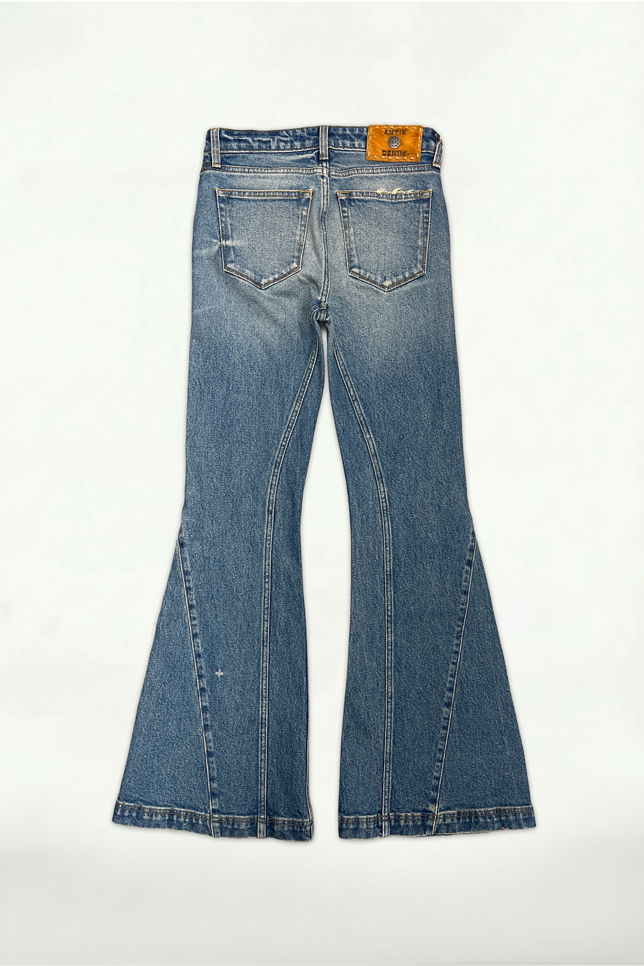 AW1900 MCKINNEY SUPER FLARE JEANS