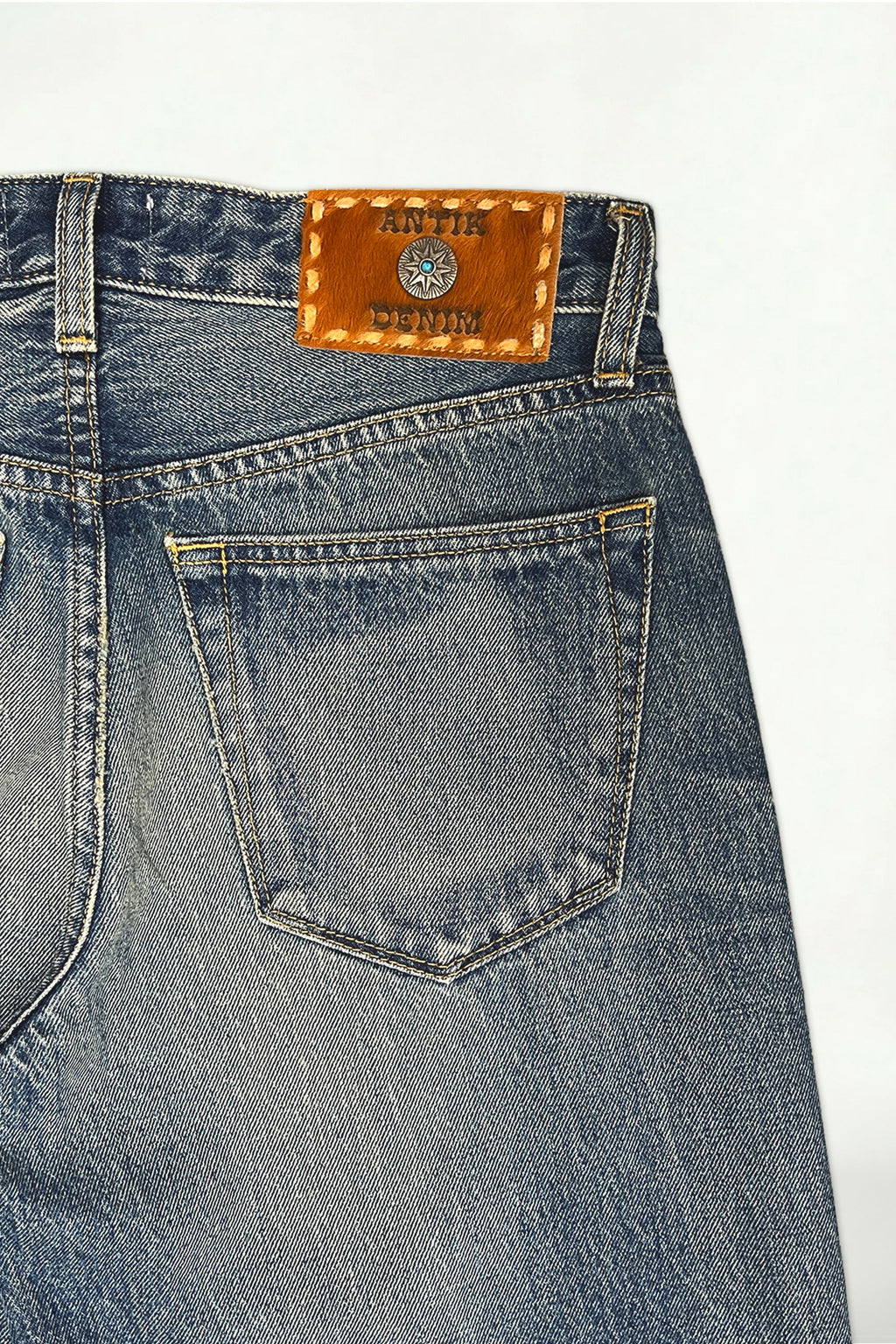 AW1660 PRINCETON RIBCAGE LOOSE JEANS