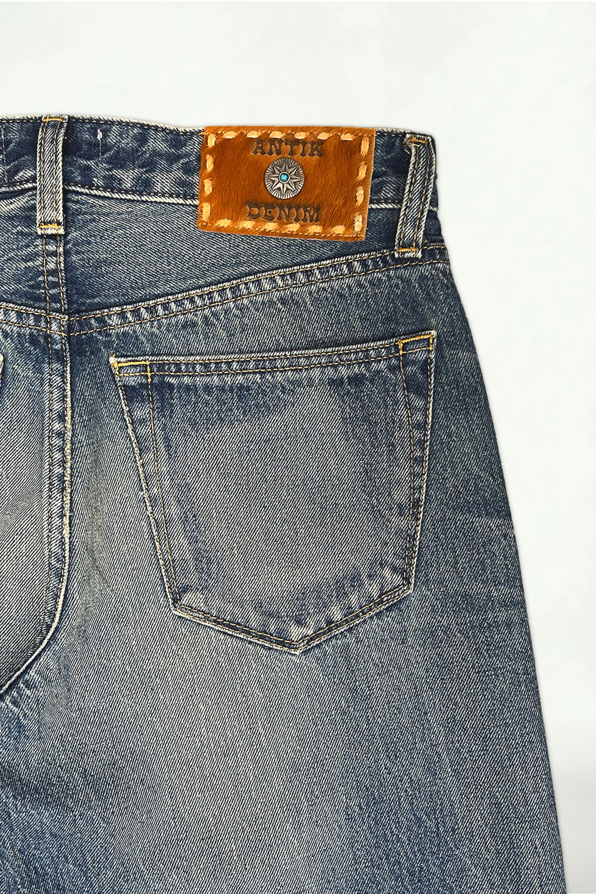AW1660 PRINCETON RIBCAGE LOOSE JEANS